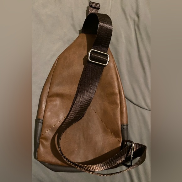 NWT Holybird Sling Bag- Mid and Dark Brown - Picture 4 of 9